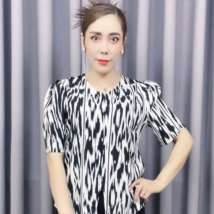 衬衫小衫夏季中袖女士黑白民族风不褪色修身型成人气质显瘦时尚