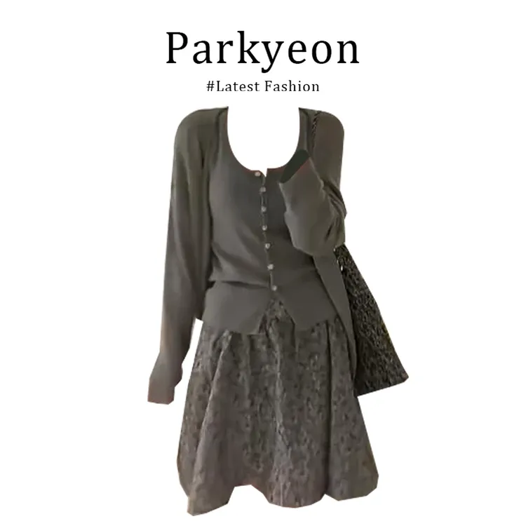 parkyeon早秋气质宽松长袖针织开衫修身内搭背心女碎花半身裙套装