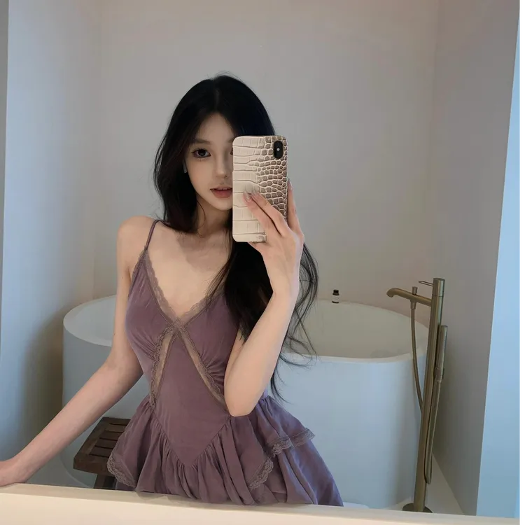 法式高端轻奢吊带垂感漂亮连衣裙子仙女收腰气质名媛海边短裙夏季