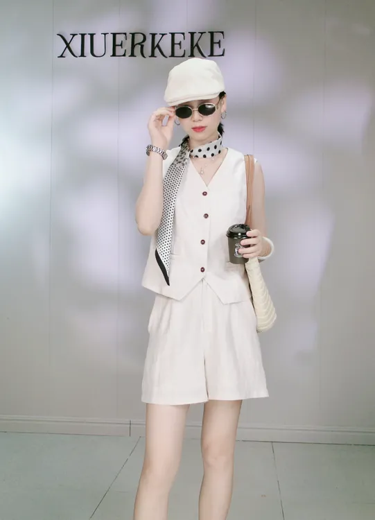 高级感老钱风亚麻马甲短裤两件套装女2025夏季大方得体穿搭一整套