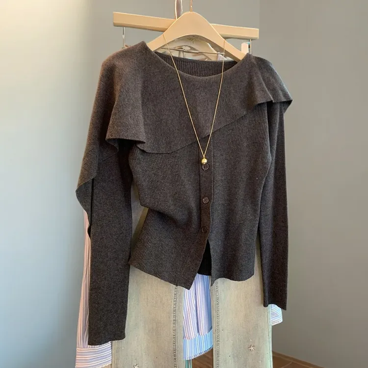 显瘦修身女装韩系穿搭灰色荷叶边针织衫2025秋款开叉下摆长袖上衣