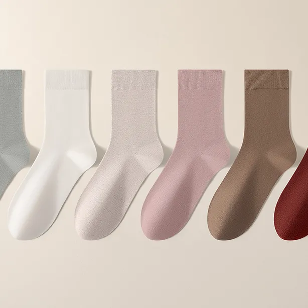 画沿桑蚕丝羊毛袜秋冬加厚中筒袜保暖礼盒装无骨袜抗菌吸汗防臭