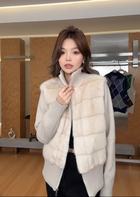 【ZHEN】25K01935 2025新款时尚气质显瘦小众设计师款时尚外套女