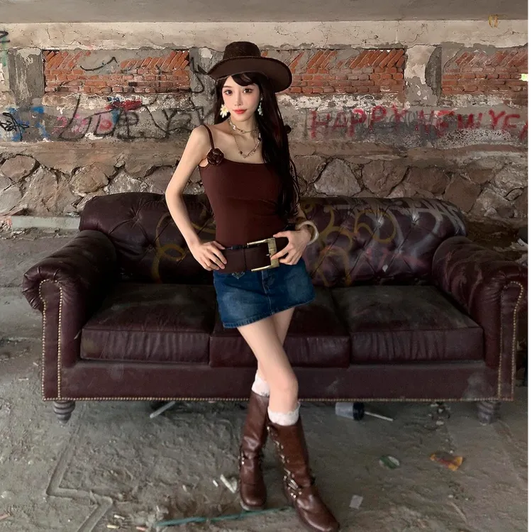 2025夏季新款修身型吊带背心网红INS风宽松型套装夏季包臀通勤女