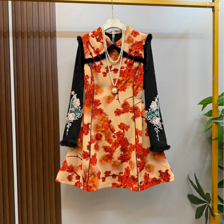 新款大码女装时尚气质复古国风加绒马甲十重工刺绣打底衫两件套