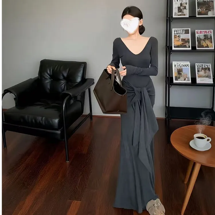 v领长袖连衣裙女秋季修身长裙气质收腰包臀裙子披肩两件套