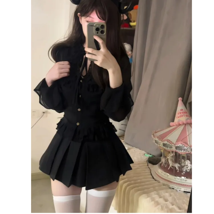 纯欲风黑色显瘦套装裙女早秋修身显瘦防晒上衣百褶半身短裙两件套