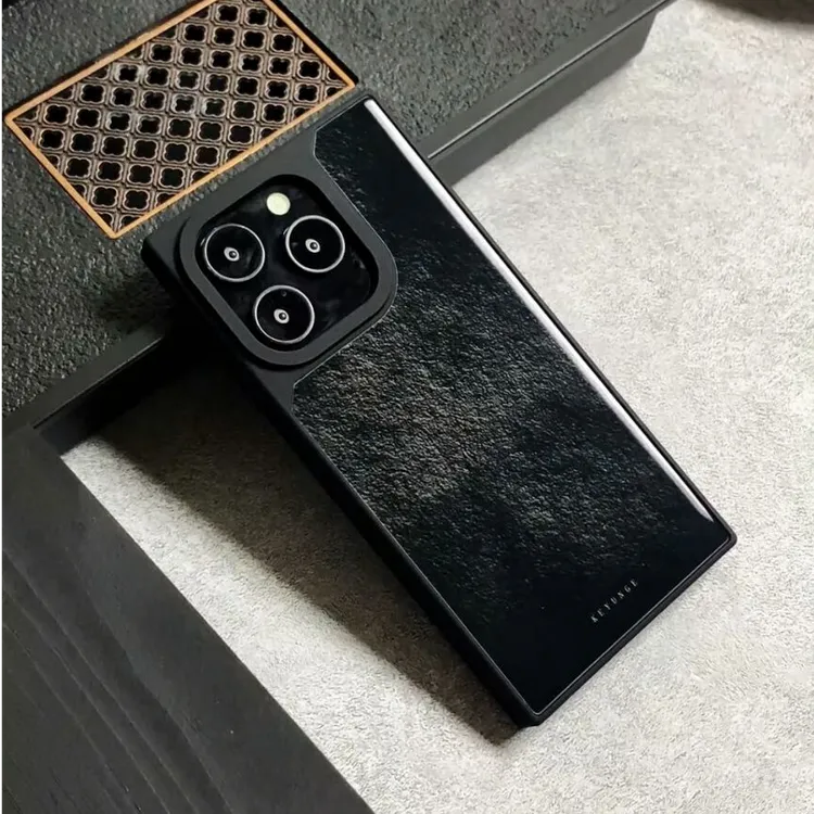 新中式暗黑小众风格适用于苹果16pro15promax的高级感手机壳