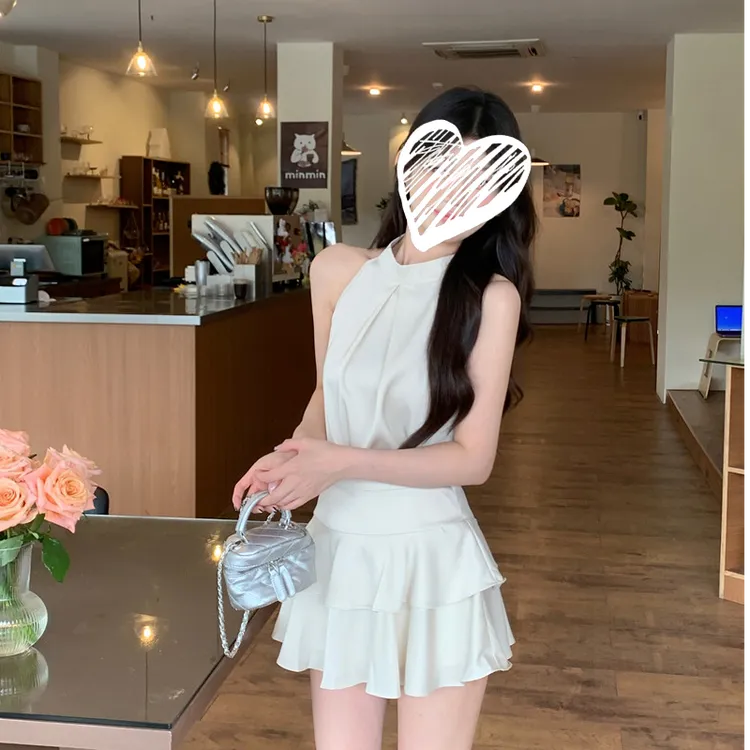 法式挂脖杏色缎面背心上衣轻熟性感荷叶边半身裙a字短裙套装女夏