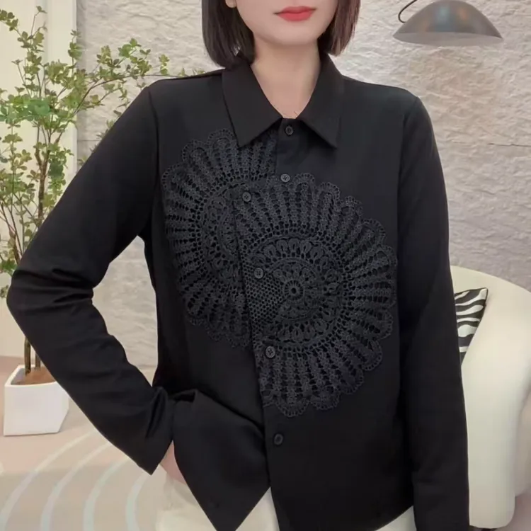 秋季新款时尚洋气翻领长袖拼接新中式蕾丝显瘦减龄设计感纯色上衣