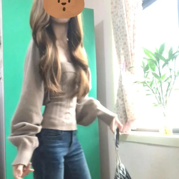 灰色松弛感气质灯笼袖针织开衫女秋冬修身显瘦绞花背心上衣两件