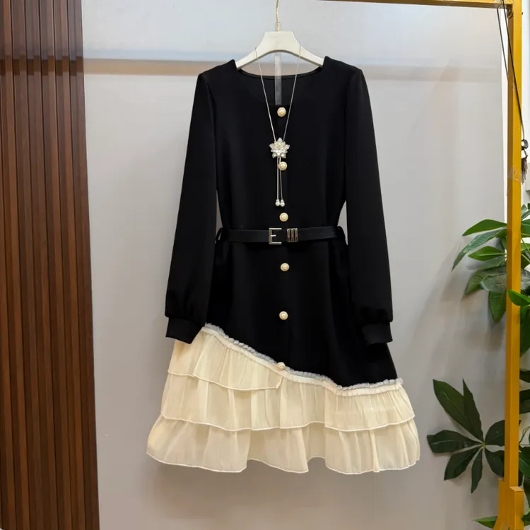 新款大码女装时尚洋气单排扣名媛风气质拼接显瘦连衣裙