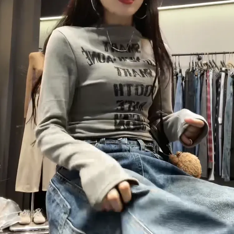 磨毛冬款显瘦修身时尚设计感长袖上衣LK2509188