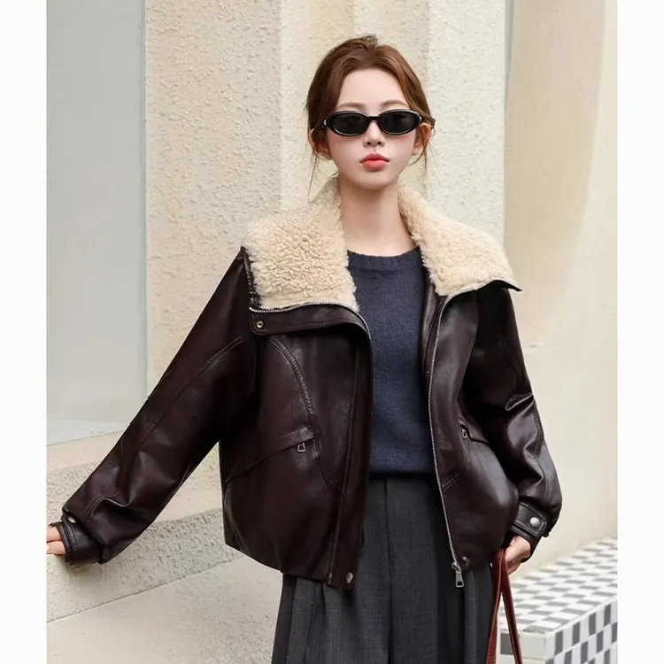 拉夏贝尔毛绒大翻领加绒加厚保暖皮衣外套女2025秋冬新款显瘦上衣