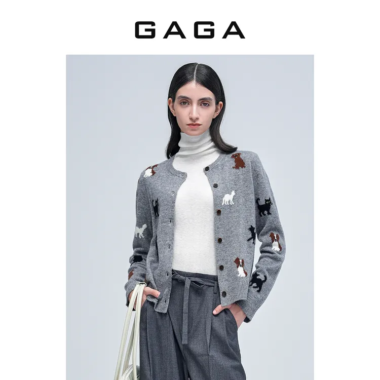GAGA品牌女装秋季新款羊毛保暖单排扣萌狗图案开衫外套G53C64017