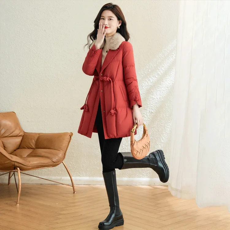 平湖九江官方旗舰店红色中长款毛领羽绒服女冬季加厚外套大衣国风