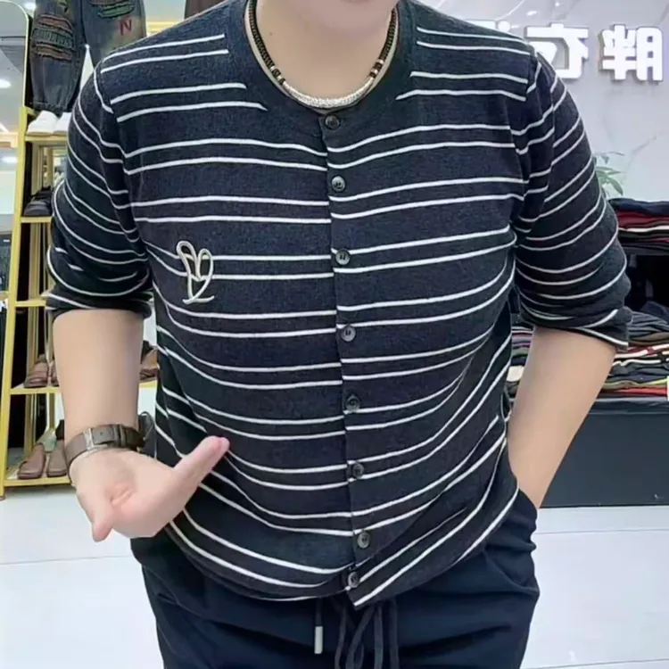宽松型时尚条纹修身长袖圆领潮流毛针织衫弹力针织圆领桃心