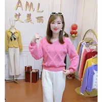AML3 2025秋冬新款温柔感遮肉显瘦加厚减龄百搭V领水毛毛针织上衣