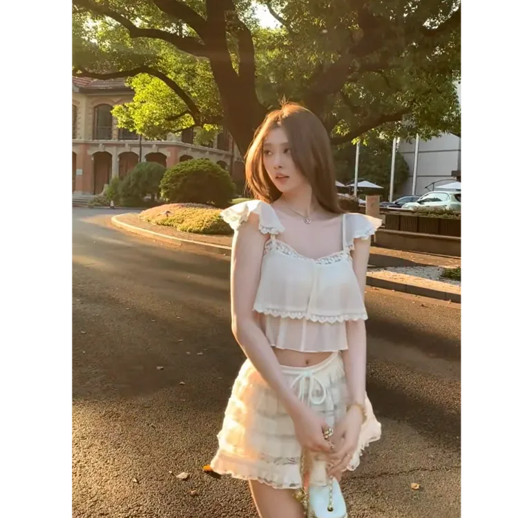 【克洛伊】光泽感纱质刺绣荷叶边吊带上衣女搭配高腰显瘦半身裙套装