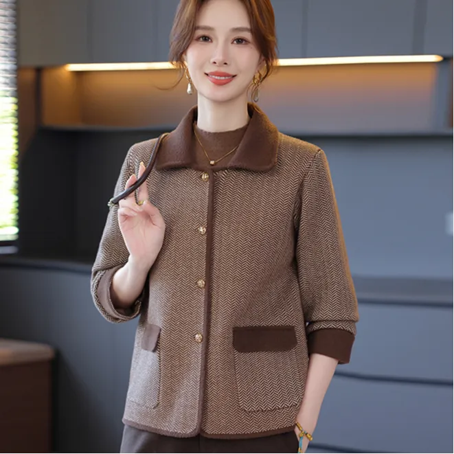 新款秋冬季妈妈宽松短款外套中年女装大码翻领洋气开衫上衣小个子