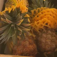 金钻凤梨一箱3粒毛重约5斤