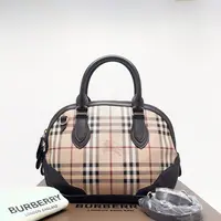 95新 BURBERRY/博柏利 C21/884222