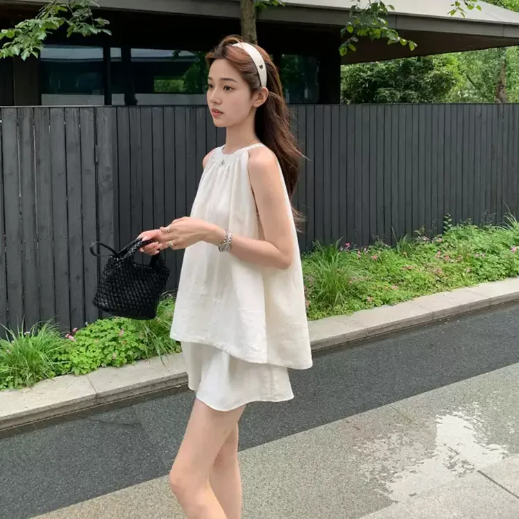 小个子法式高级感无袖挂脖衬衫上衣女休闲宽松天丝亚麻短裤两件套