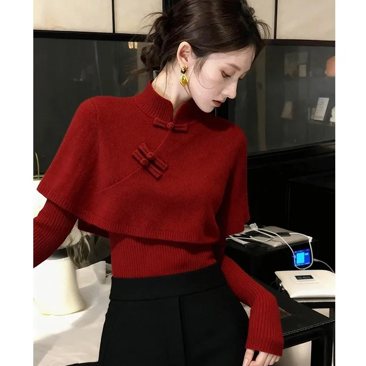 新中式红色斗篷盘扣毛衣女2025冬季高级感轻熟气质巨好看针织衫女
