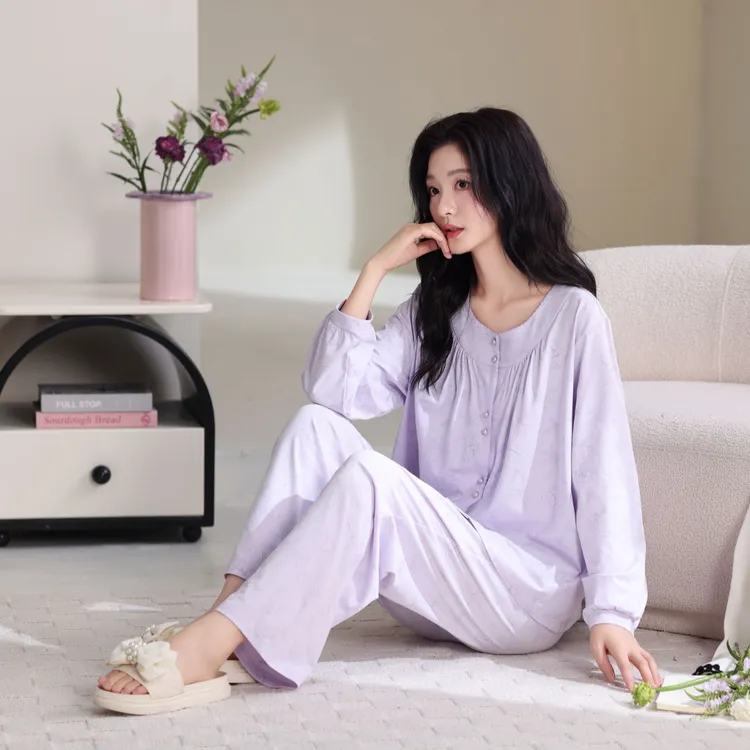 Vation/华纯圆领长袖长裤睡衣家居服套装女士舒适纯色通勤风