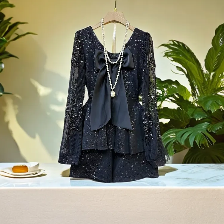 2025大码女装胖妹妹新款显瘦气质潮流遮肉洋气上衣加短裤真两件套