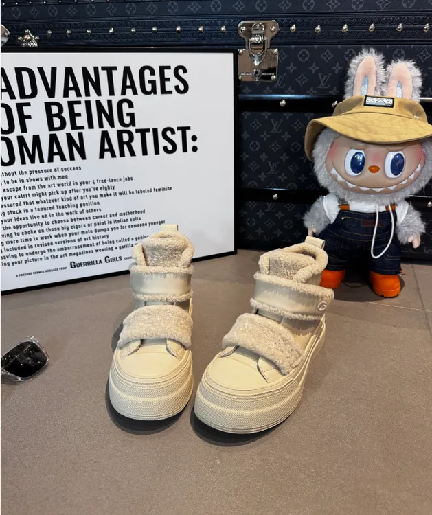 2025冬季高帮厚底加绒700g保暖牛皮女士棉鞋爆款网红潮