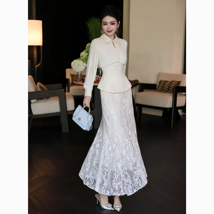 ZEROYK时尚套装女秋季新款高端法式翻领钉珠收腰褶饰鱼尾裙两件套