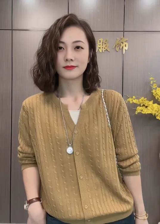 2025秋季长袖针织衫套头女时尚大码纯色上衣女薄款洋气上衣
