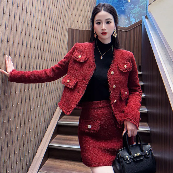 鹅绒冬款小香风名媛气质显瘦2025年新款设计师定制小香套装加厚