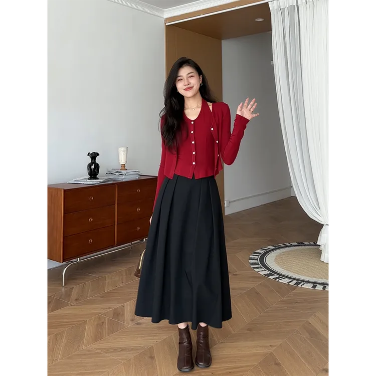 张阿星【胶片绯色】气质挂脖拼接假两件上衣+大裙摆伞裙 W425S14190