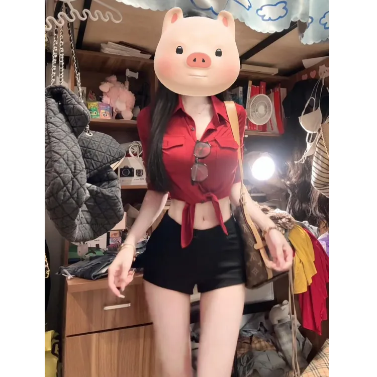 纯欲辣妹风红色绑带衬衫2025春夏新款设计感黑色短裤显瘦两件套装