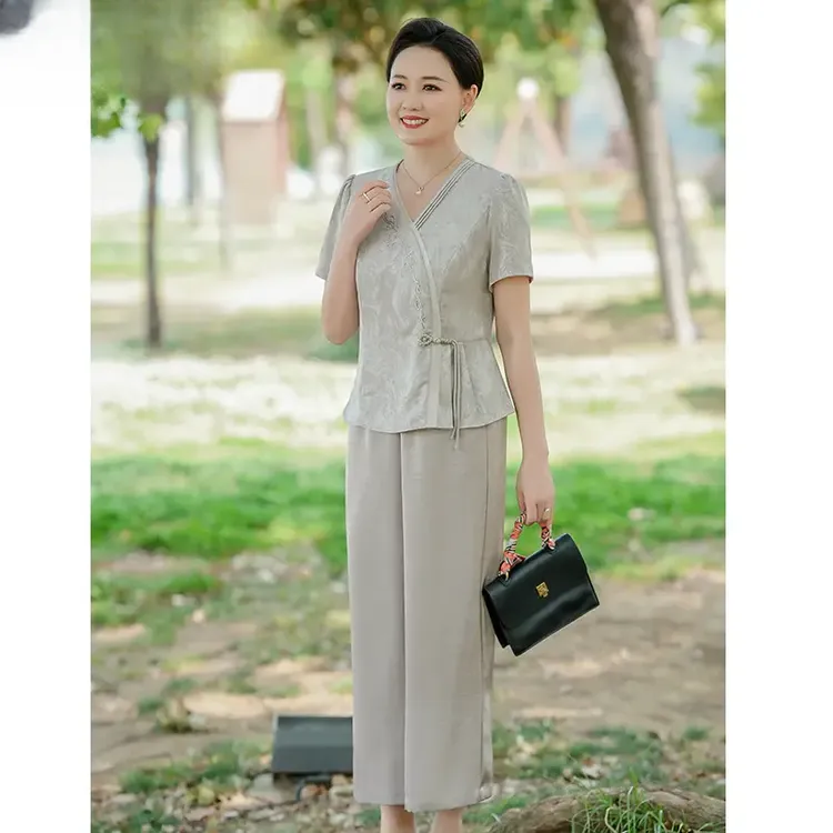 【现货现发】妈妈装夏装短袖套装洋气小衫2025新款中老年女装两件套