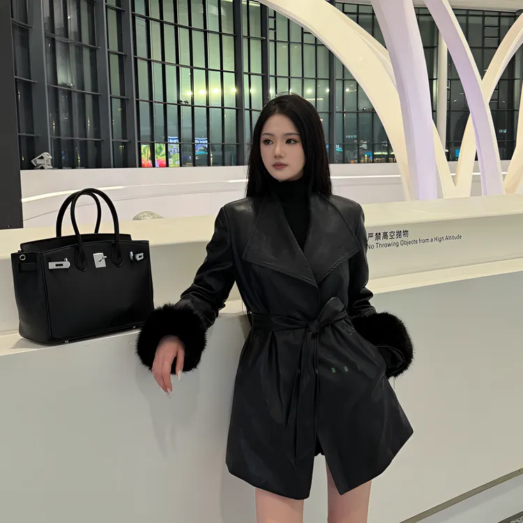 蛋白皮衣90羽绒服2025冬季狐狸毛圈袖口外套加绒加厚韩版宽松大衣