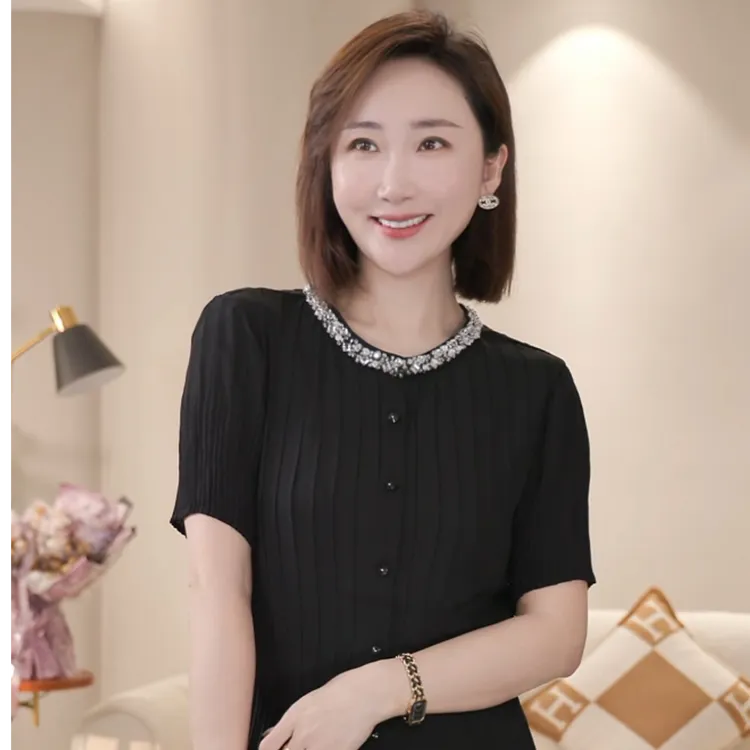 双姐】领口钉珠短袖衬衫女轻奢气质修身弹力雪纺小衫上衣1012