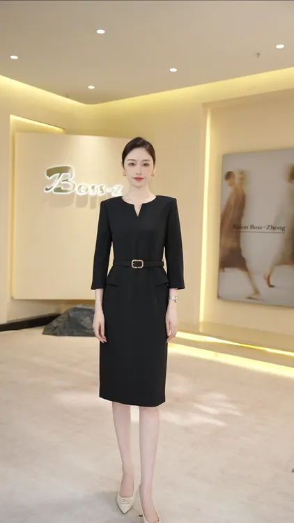 钟老板 2025秋季新款气质V领连衣裙女职场通勤收腰显瘦七分袖裙子