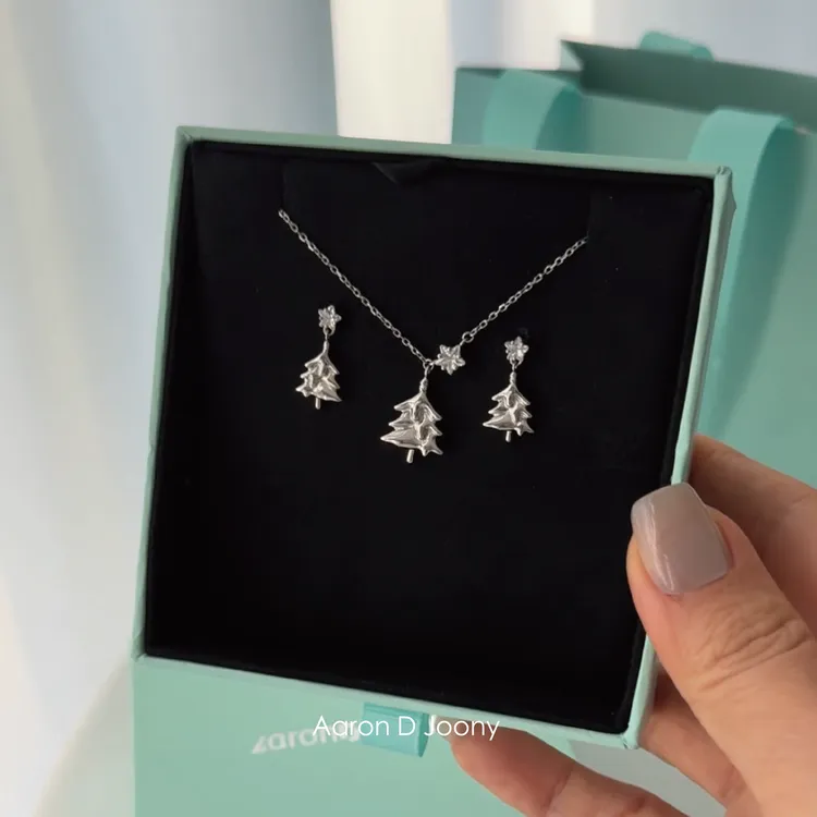 坠链均925银合成锆石 圣诞礼物 圣诞树造型首饰套装  简约高质感 