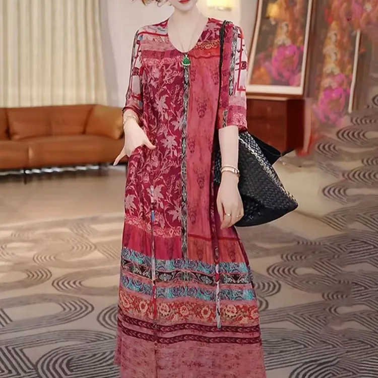 定位花印花连衣裙女2025夏季新款宽松显瘦时尚气质慵懒风复古印花