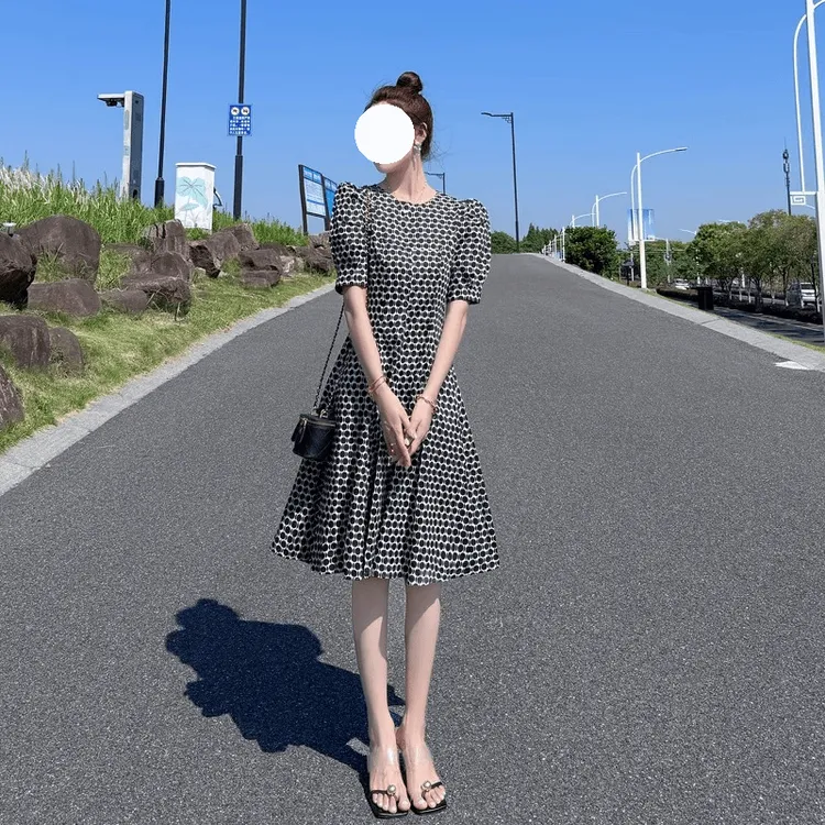 气质时尚收腰连衣裙女装2024夏季新款大码高级感洋气遮肉显瘦裙子