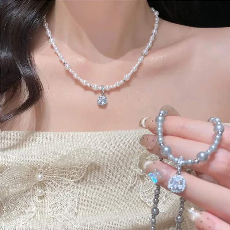 钛钢仿珍珠项链 方糖泡泡百搭双色珠珠项链高级感方块吊坠颈链女