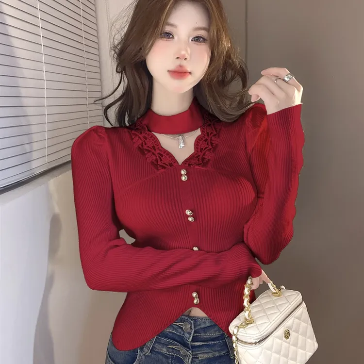 2026春秋季V领拼接蕾丝边修身甜美单排扣挂脖不规则毛针织衫H4-12