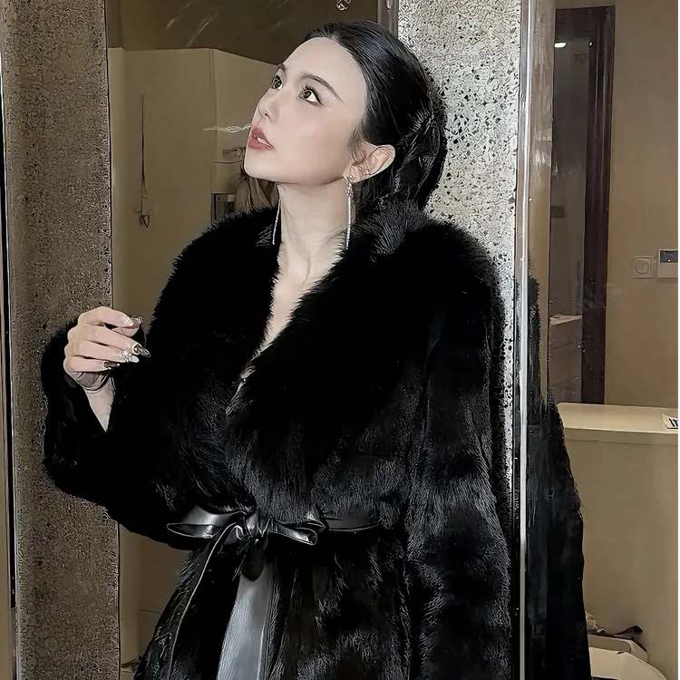魏元高定/秋冬显瘦时尚修身老钱风兔毛喇叭袖外套-1088