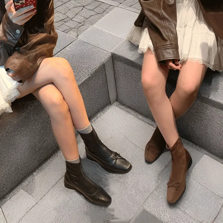 法式蝴蝶结芭蕾风弹力短靴女2025新款方头粗跟瘦瘦靴子百搭小踝靴