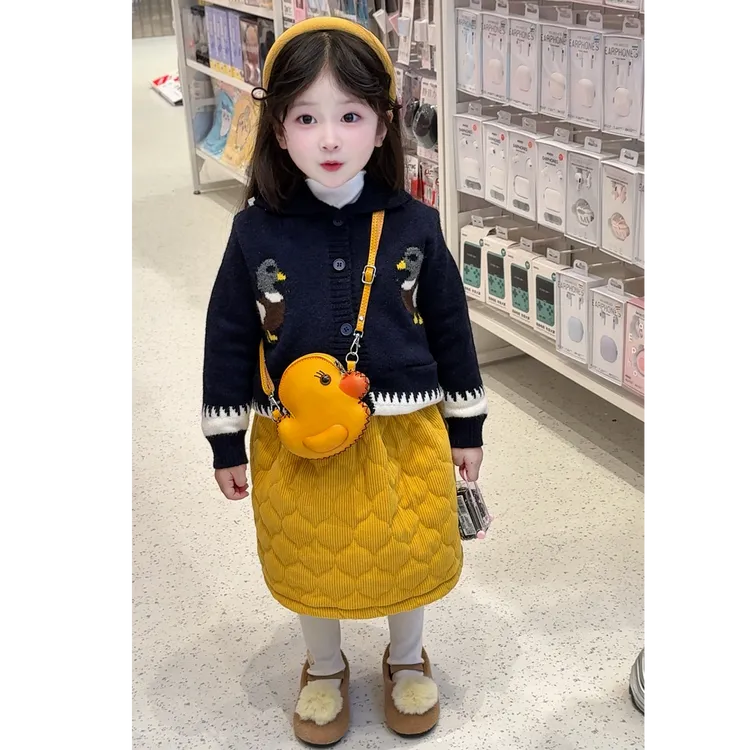 女童毛衣小童韩版洋气针织衫2025秋冬装新款女宝宝上衣裙子套装