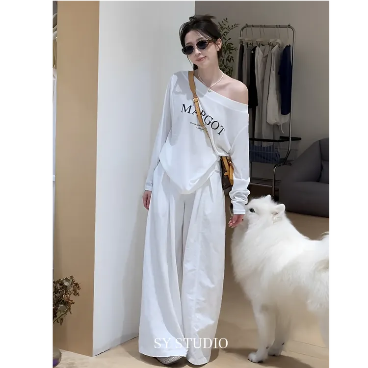 秋日ootd穿搭一整套宽松慵懒风露肩设计感印花上衣阔腿休闲裤套装