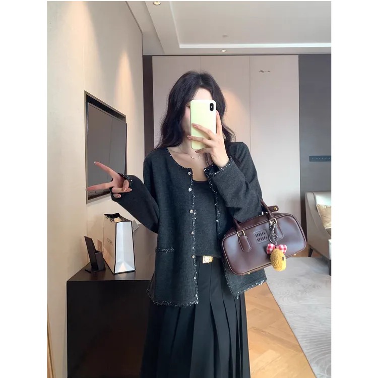 【NAZ微胖大码定制】纯色修身吊带+钉珠针织开衫两件套